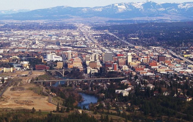 Downtown Spokane WA on approach to the airport
