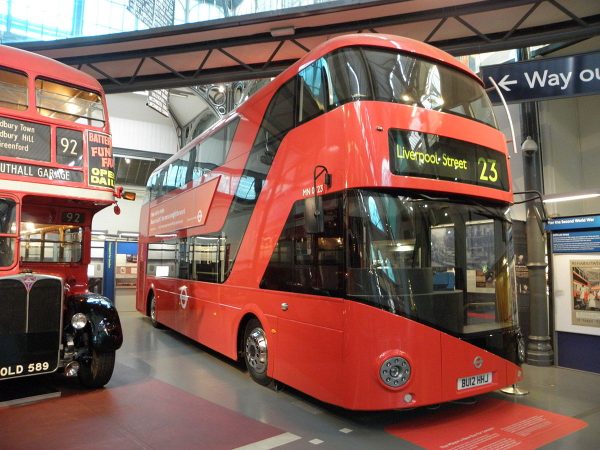 Transport for London: Metro's model for banning cash boardings (Wikicommons)